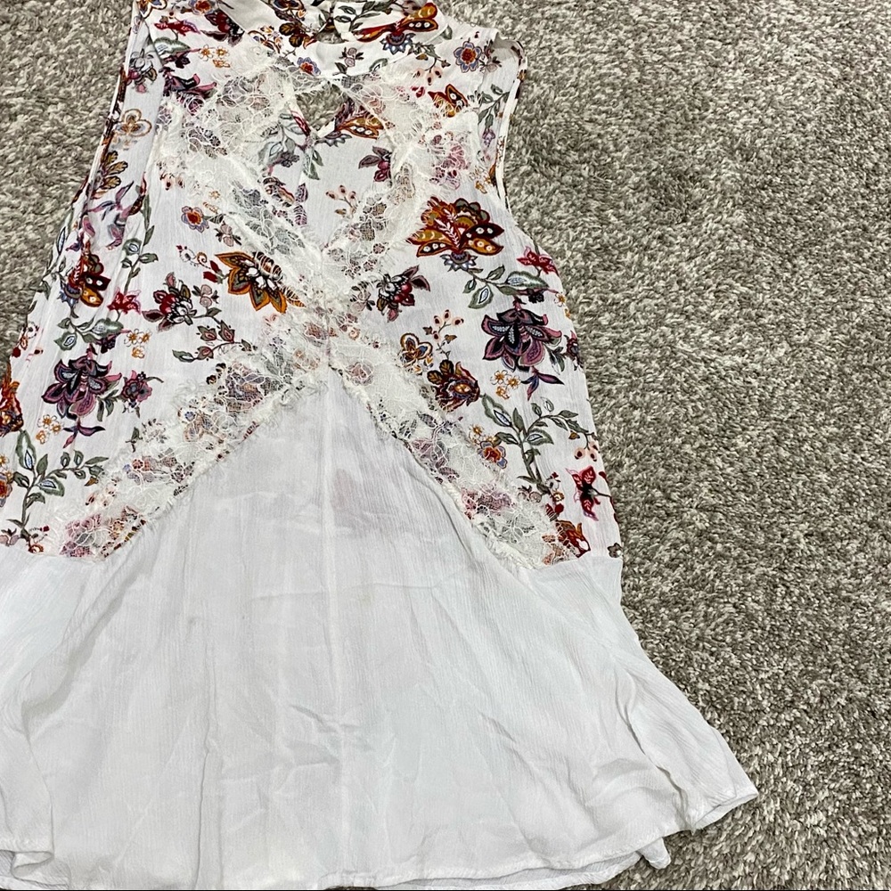 White Floral Lace Tank Daytrip size S